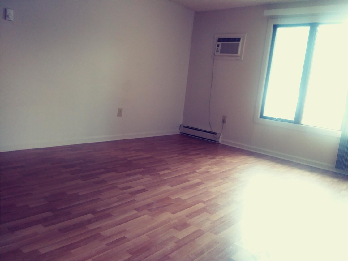Foto del edificio - 133 N West St