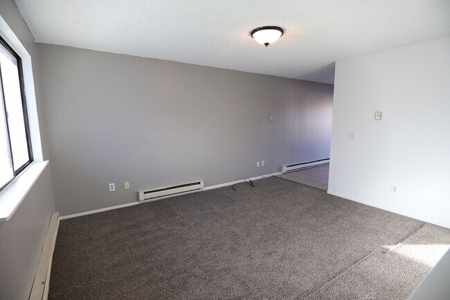 Building Photo - Malstrom 713