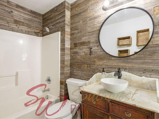 Foto del edificio - Charming 3 bedroom 2 bath!
