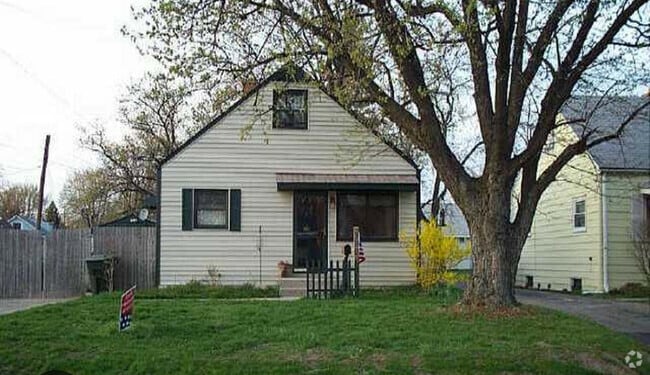 Building Photo - 990 Lenore Ave