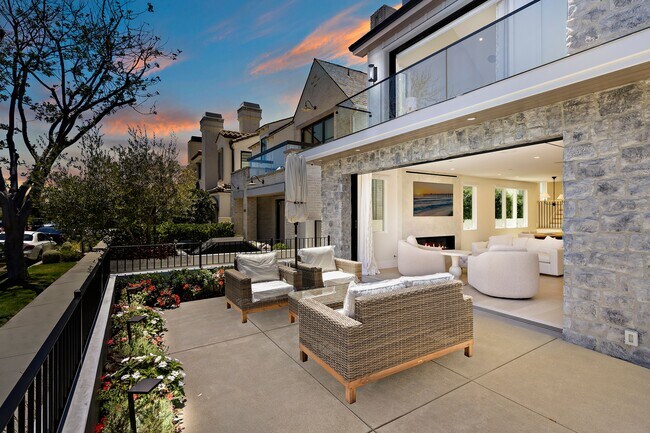 Foto del edificio - 509 Carnation Ave