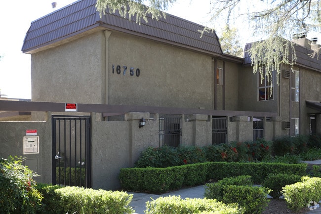 Building Photo - Sherman Pines