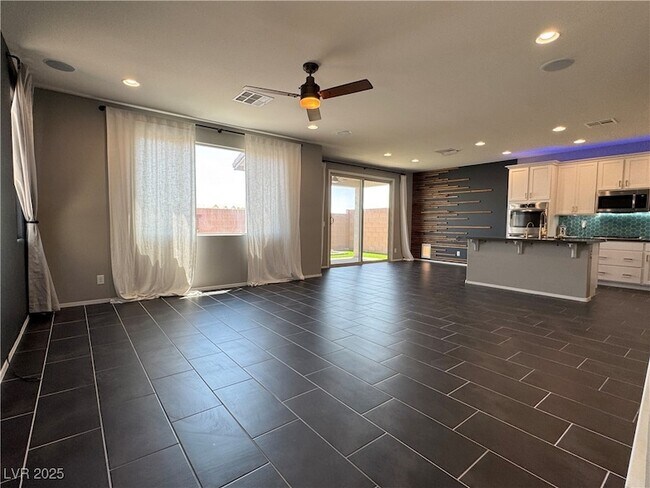 Foto del edificio - 5940 Wellington Peak Rd