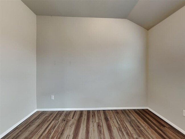 Building Photo - 9121 SW 56th St