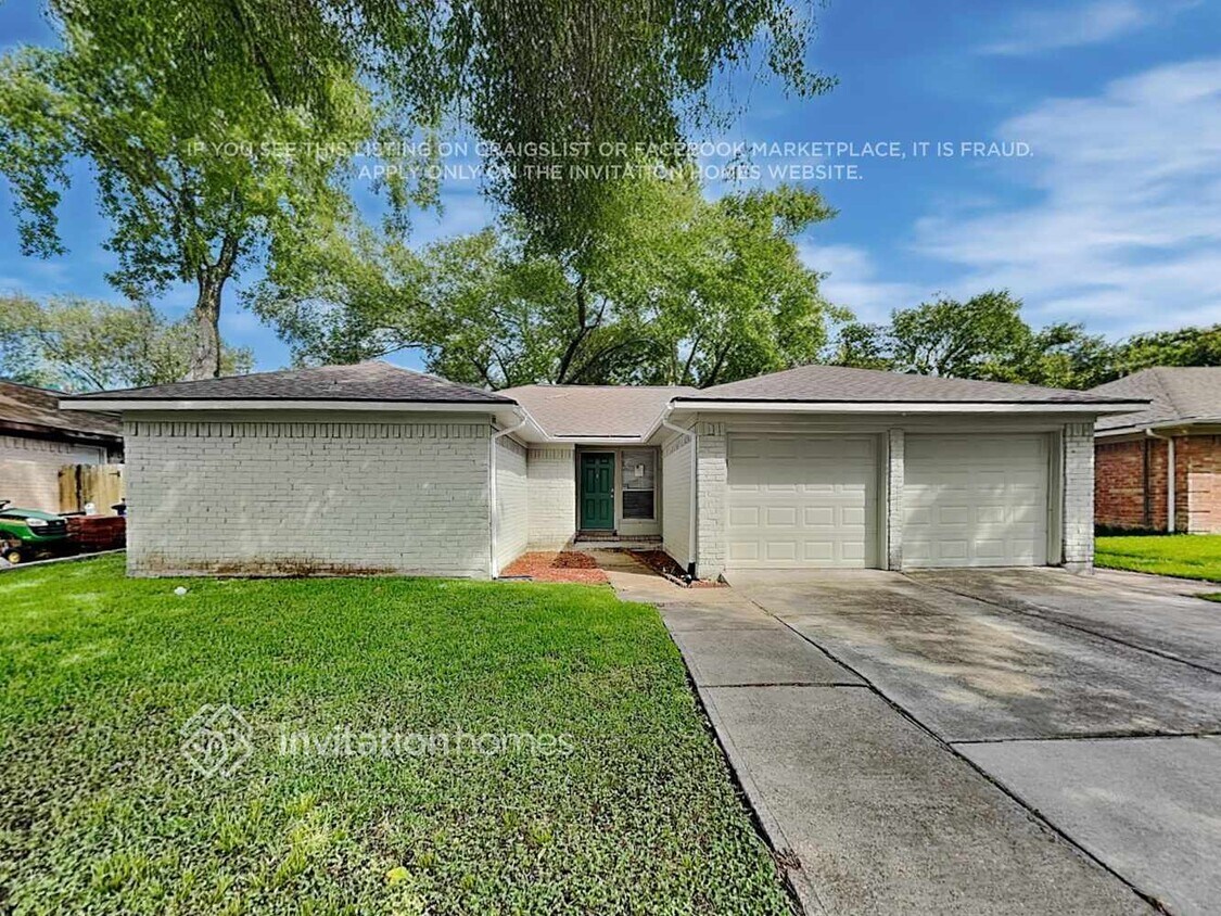 Primary Photo - 3209 Wavecrest St