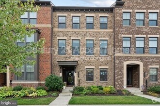 Building Photo - 43483 Charitable St