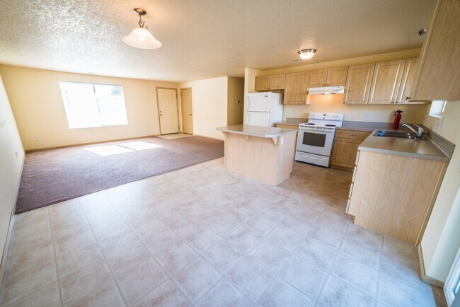 Foto del edificio - Newer 3 Bedroom Home for Rent