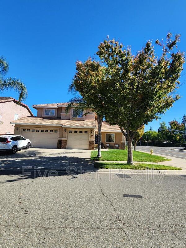 Building Photo - 2489 De Beers Ct