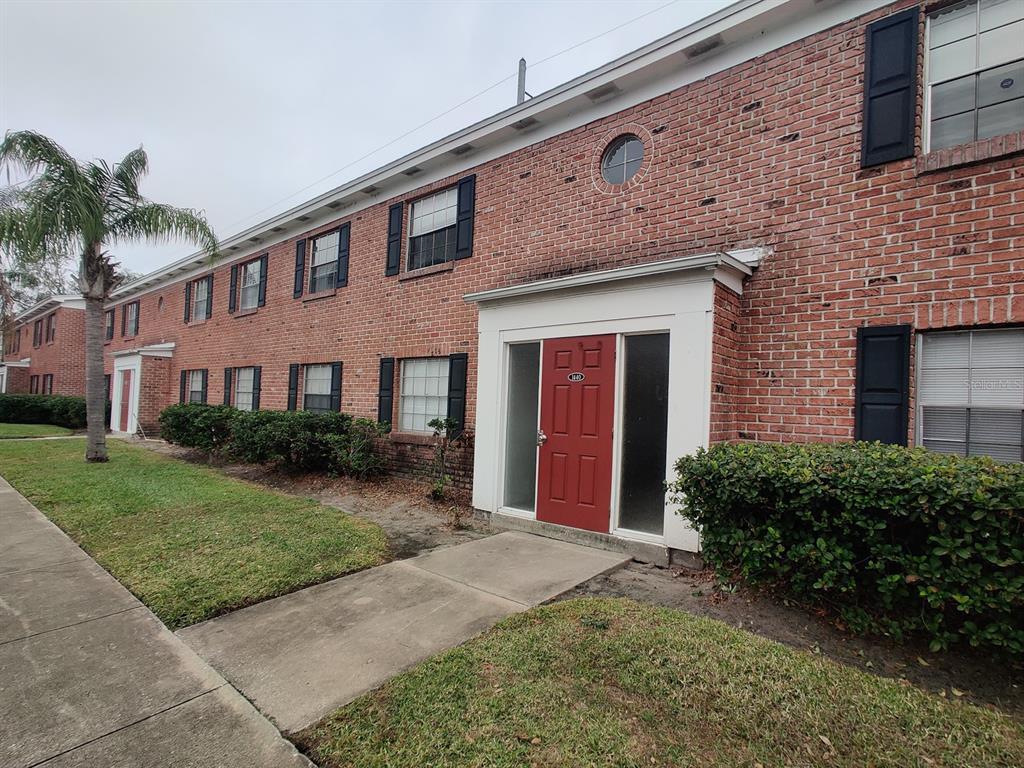 Primary Photo - 1440 Holden Ave