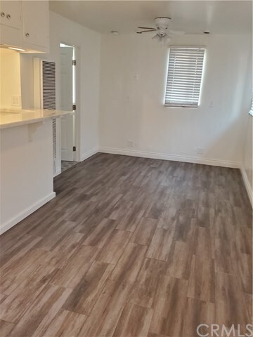 Foto del edificio - 900 W Walnut Ave