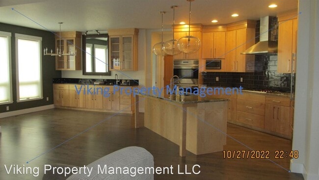 Building Photo - 3 br, 2 bath House - 356 SE Sumner Drive