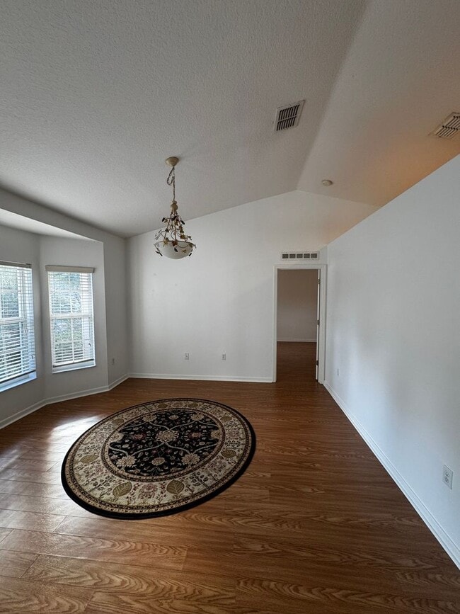 Foto del edificio - Spacious 4BR/2BA Home – Screened Lanai, Co...