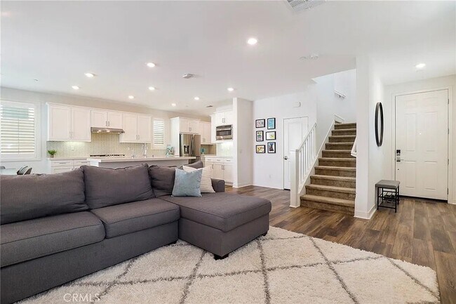 Foto del edificio - 12329 Primrose Ave