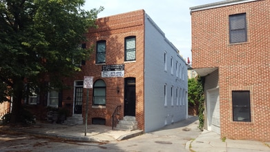 Building Photo - 802 S Lakewood Ave