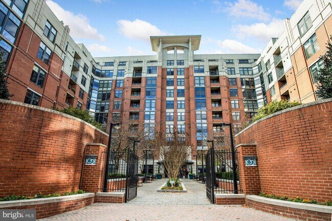 Foto del edificio - 1021 N Garfield St