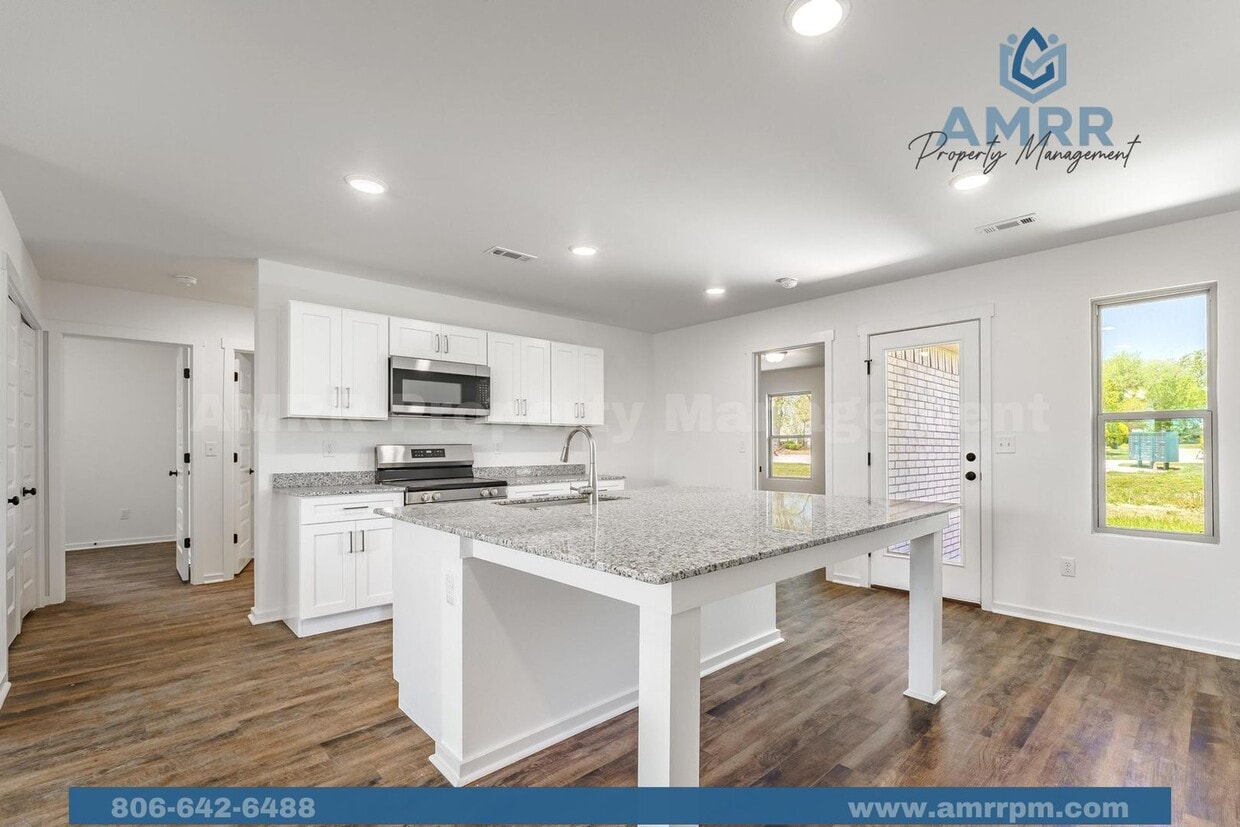 Primary Photo - Spacious 3-Bedroom Home – Your Perfect Family Home!