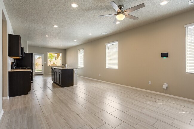 Foto del edificio - 10717 Aspiration Ln SW