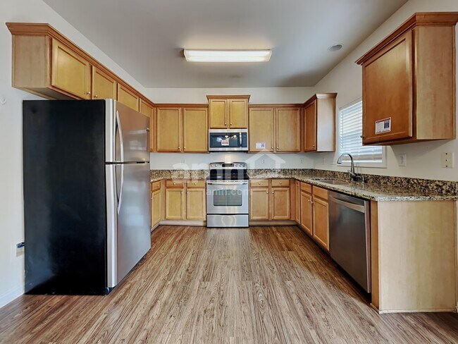 Foto del edificio - 1315 Emory Ln NW