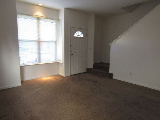 Building Photo - 2 br, 1.5 bath House - 564 Adina Way