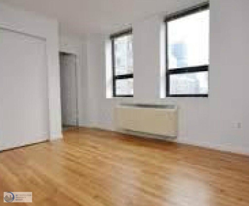 Primary Photo - 125 Reade St
