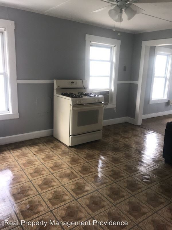 Foto del edificio - 805-807 Main St