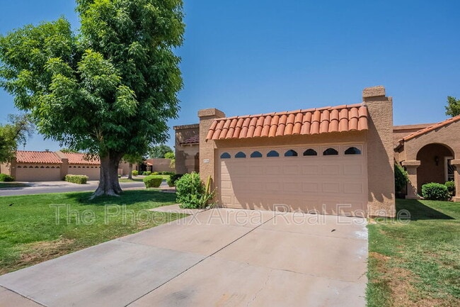Building Photo - 9128 E Gelding Dr
