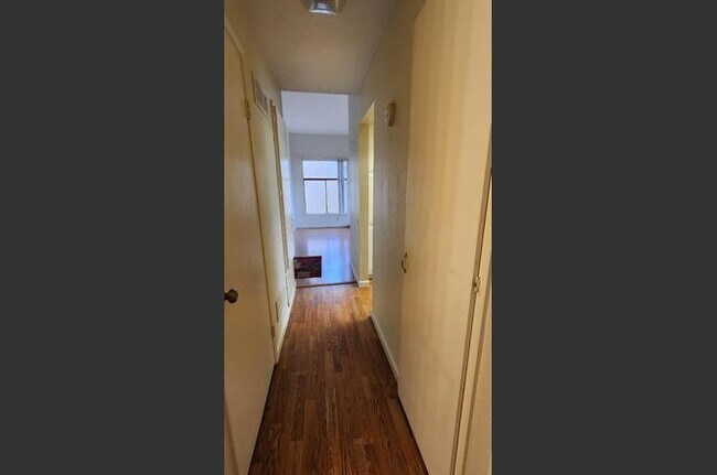 Building Photo - "Cozy 1-Bedroom Condo in Prime Salinas Loc...
