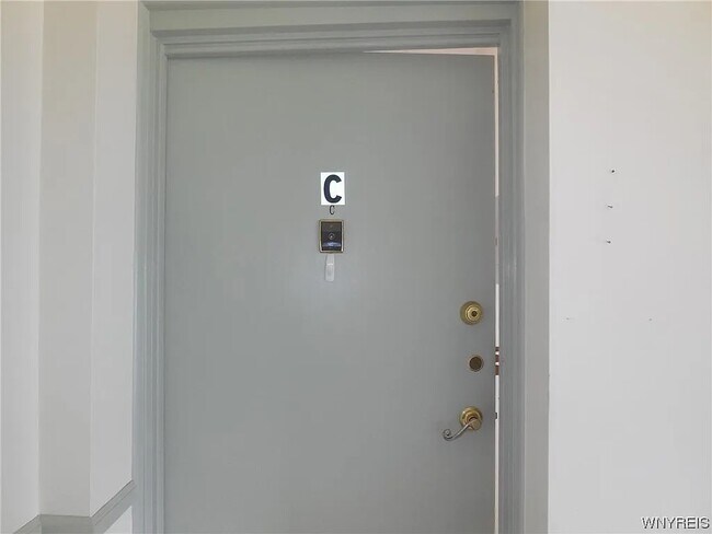 Foto del edificio - 3920 Ridge Lea Rd