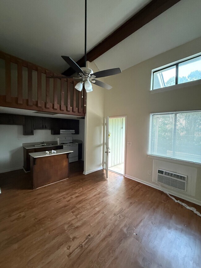 Foto del edificio - 1419 Ascent Trail NW