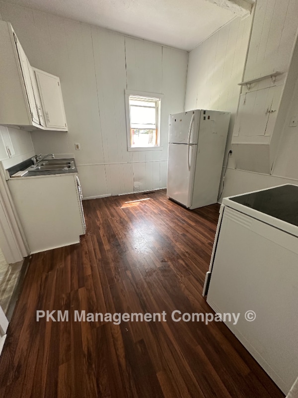 Building Photo - 507 Fir St