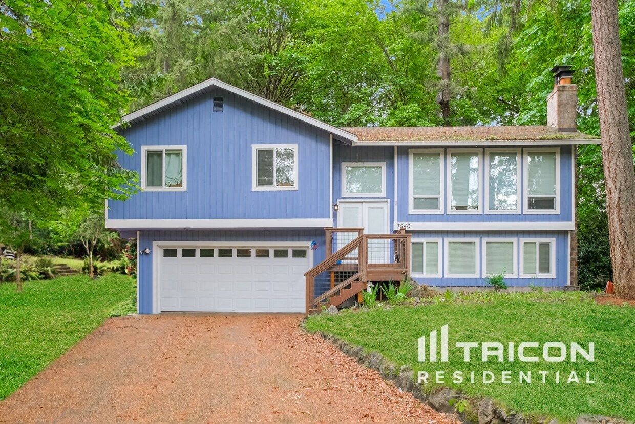 Foto principal - 7540 Grahns Ln NE
