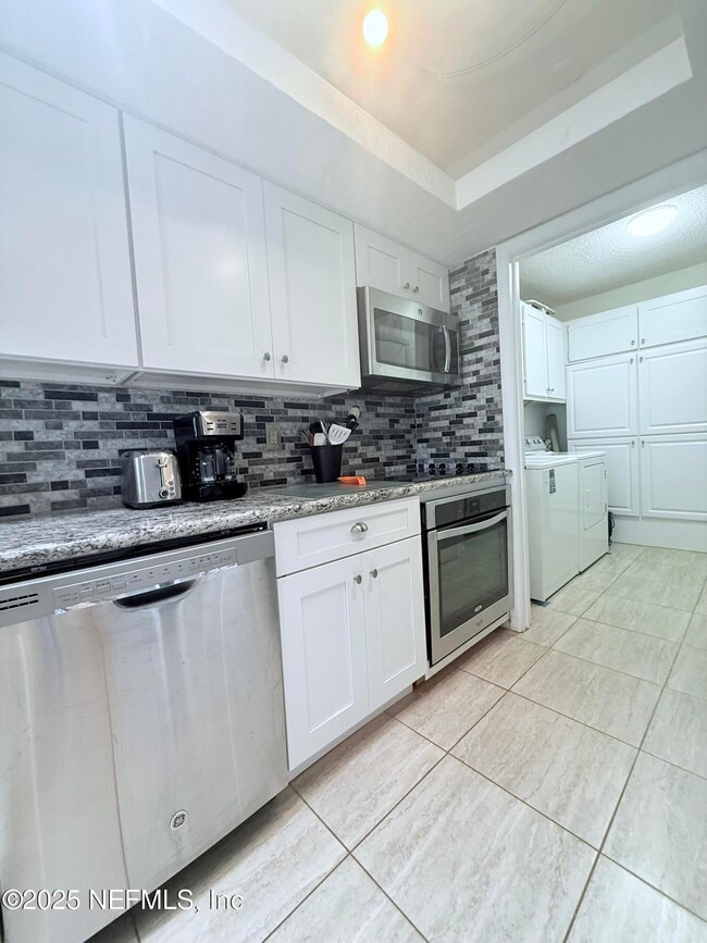 Building Photo - 5650-5A1A A1A S