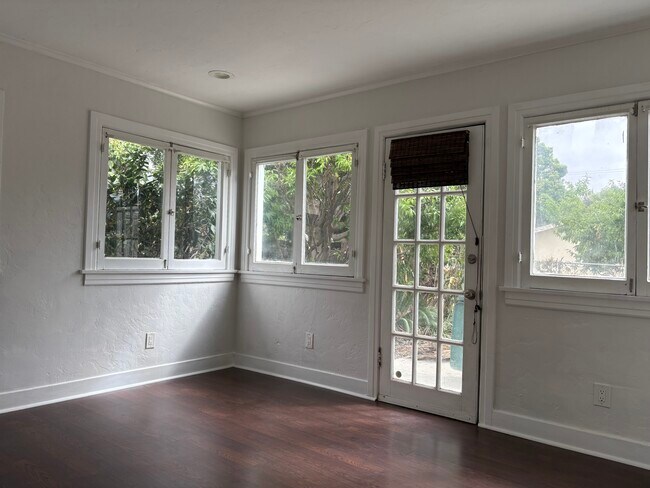 Dormitorio 1 - 1728 Mentone Ave