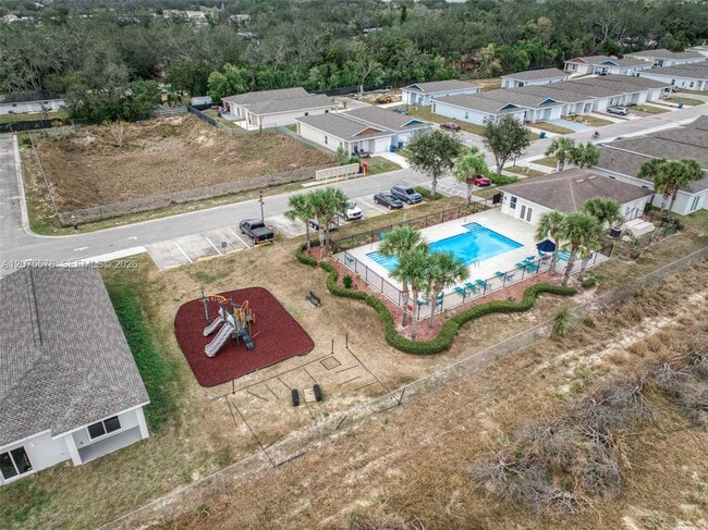 Building Photo - 1481 Las Villas Blvd