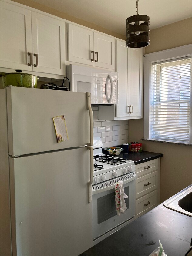 7046 Forsyth Blvd Unit 1W, Saint Louis, MO 63105 Apartments in Saint