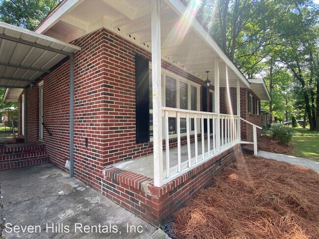 Building Photo - 3 br, 1 bath House - 9 Eugenia Circle