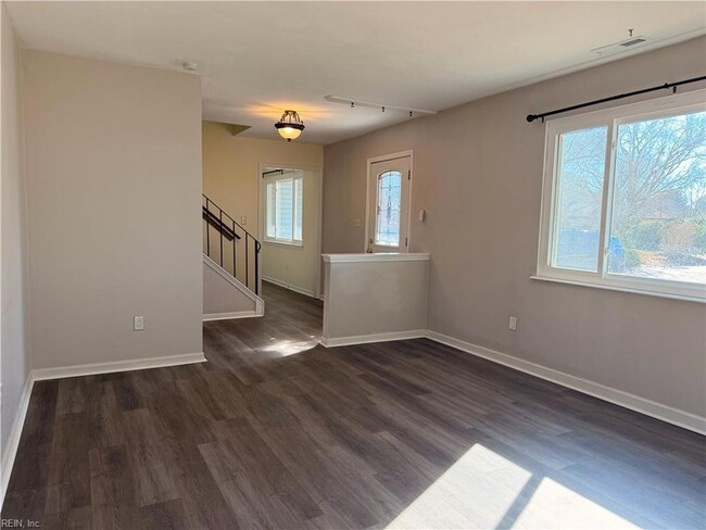 Foto del edificio - 5492 Pocono Pl