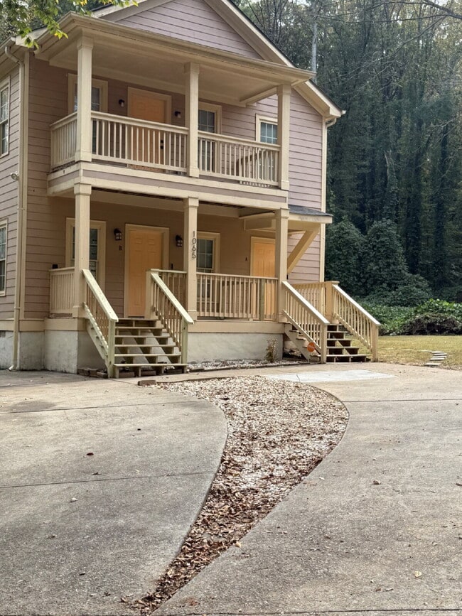 SECTION 8 WELCOME - "Charming and Spacious... - SECTION 8 WELCOME - "Charming and Spacious... Apartment
