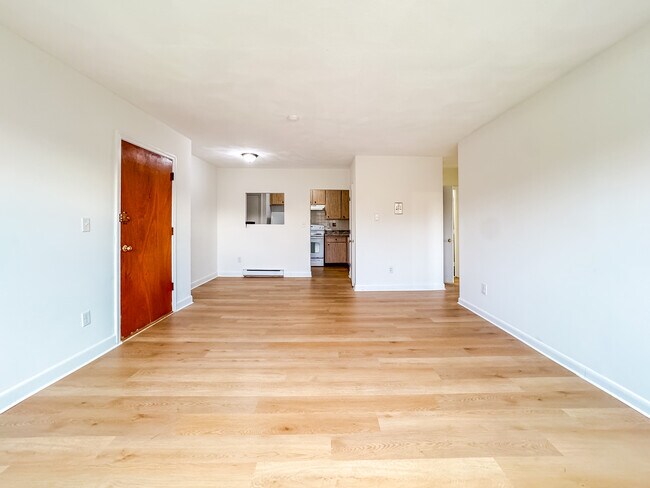 Foto del edificio - 11 Hodges Ave