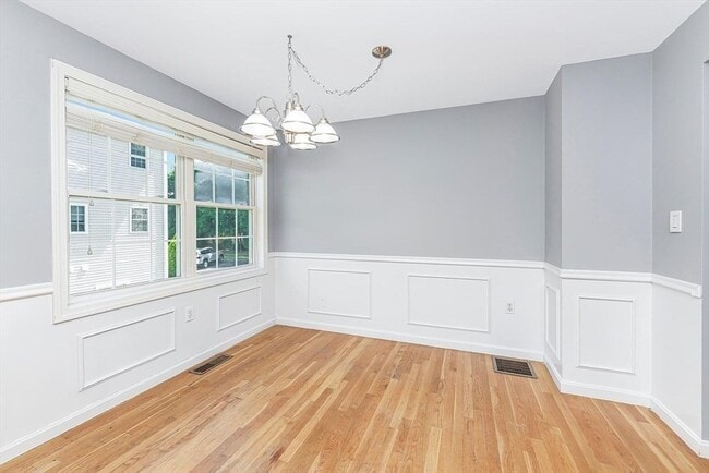 Building Photo - 1005 Trapelo Rd