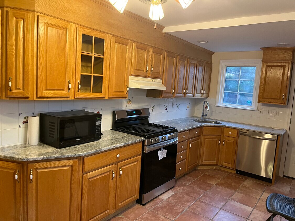 32 E Grand Ave, Montvale, NJ 07645 House Rental in Montvale, NJ