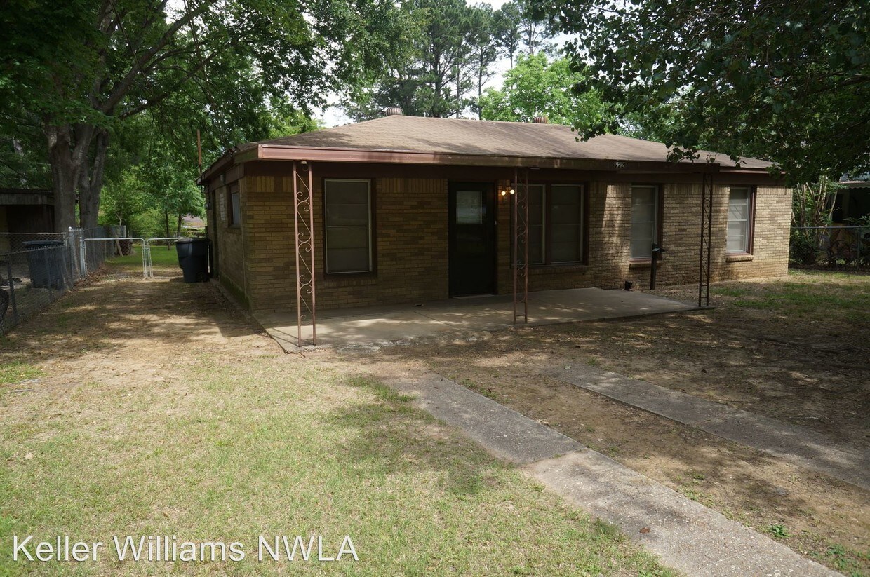 Primary Photo - 3 br, 1 bath House - 9221 Simmons Place
