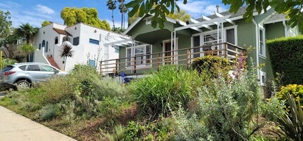 Building Photo - 1120 Scofield Dr