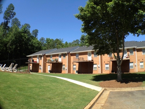 Building Photo - Cross Creek Apartments