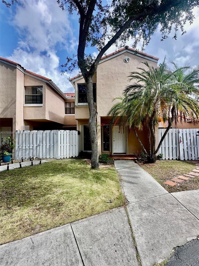 Building Photo - 11800 SW 80th St