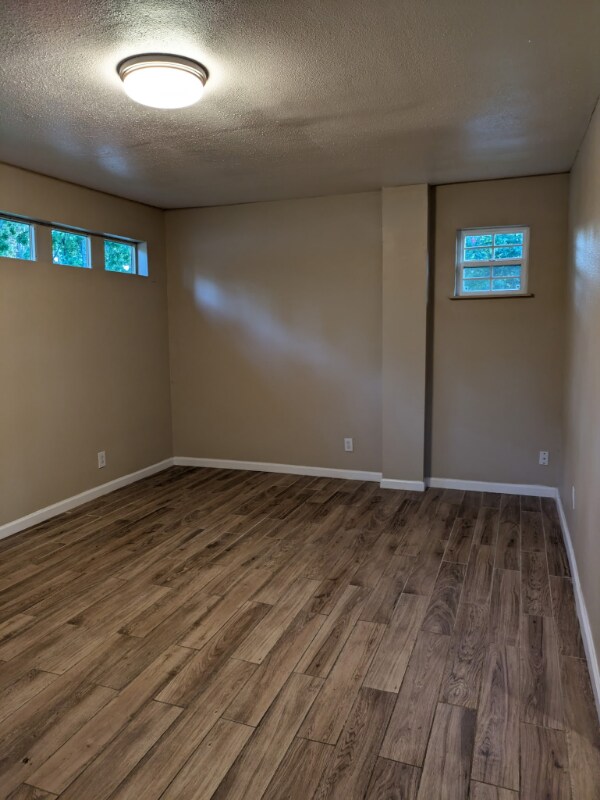 Foto del edificio - 9335 Greens Rd