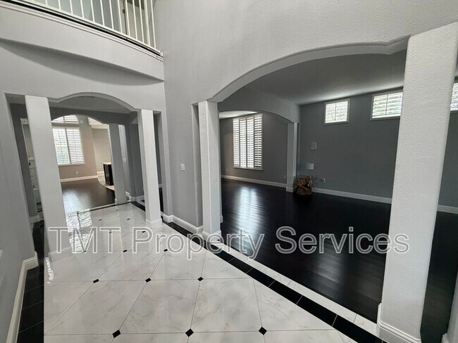 Foto del edificio - 70 Jade Tree Cir