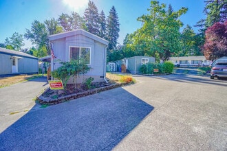 Building Photo - 744 K St