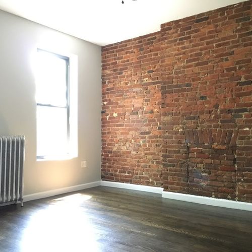 Foto principal - 182 Hart St