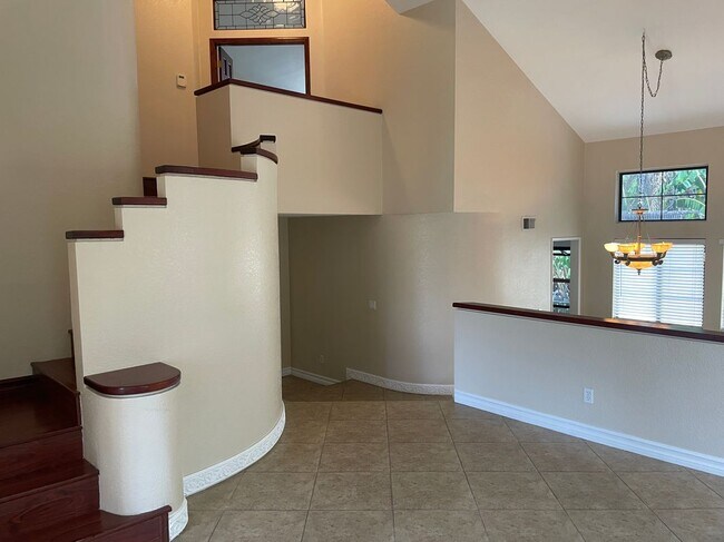 Foto del edificio - 10190 Saddlehill Terrace